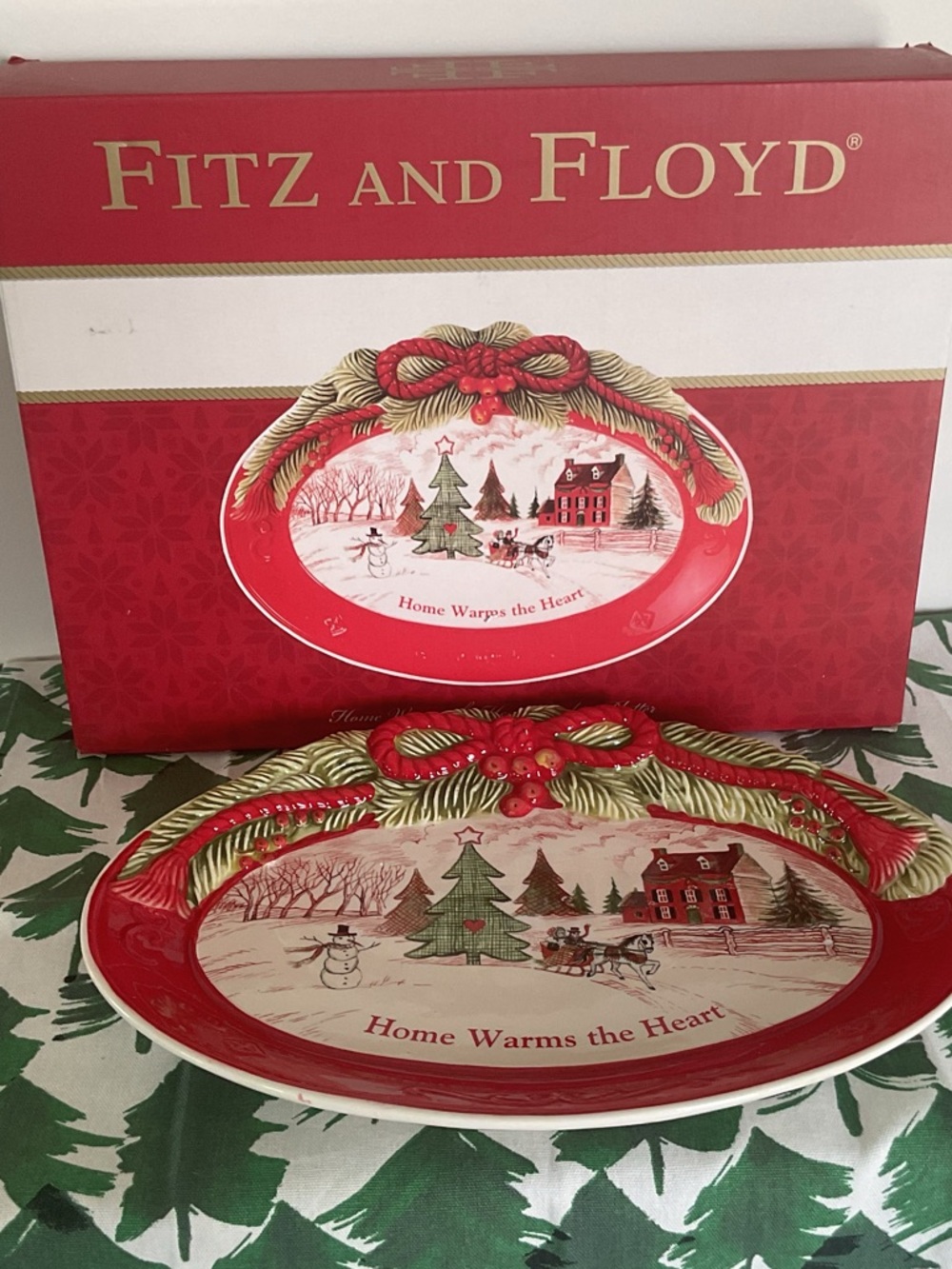 Fitz and Floyd NWT Xmas/Holiday "Home Warms the Heart" Decorative Serving Tray